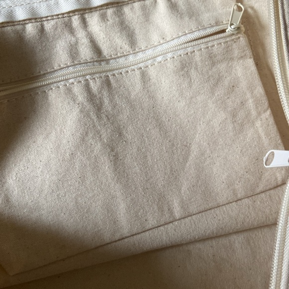 Canvas tot bag, zippered, NEW 19x15 inches,inner pouch - Picture 6 of 6
